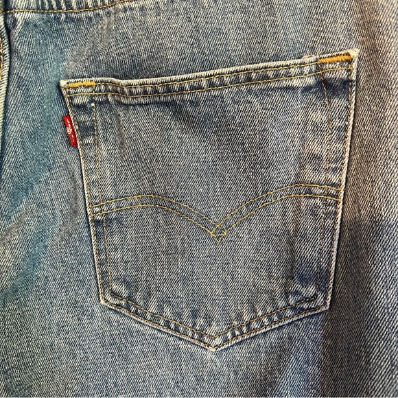 Levi's 501's Vintage Button Fly Straight Leg Medium Wash Jeans Size 33X30 - Picture 9 of 13
